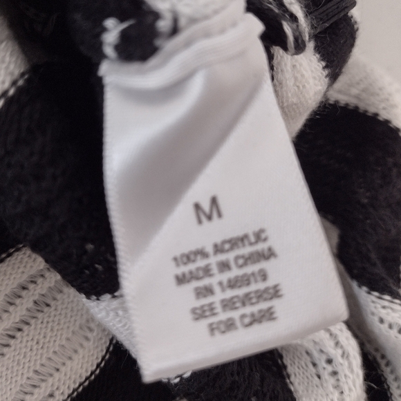 Roz & Ali. Women's top. Size (M) - Picture 8 of 10